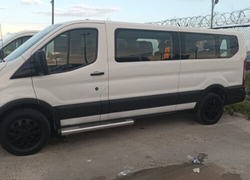 Explore Turks and Caicos with TCI Affordable Taxi – Your Trusted Local Ride